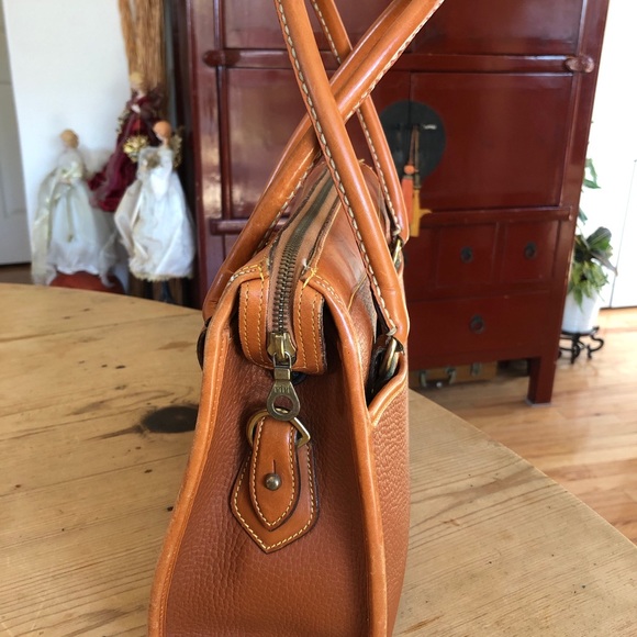 Dooney & Bourke Bag - Picture 3 of 9